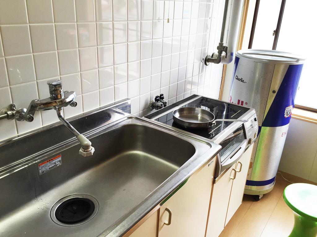 Toolate Guesthouse Toyama Station Zewnętrze zdjęcie